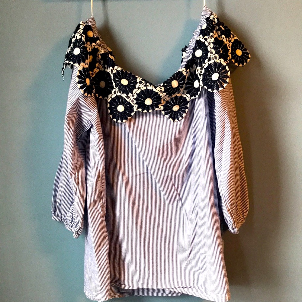 Off the shoulder Loft shirt, size small.